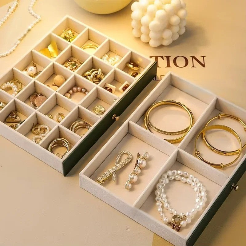boite à bijoux velours compartiments dédiés
