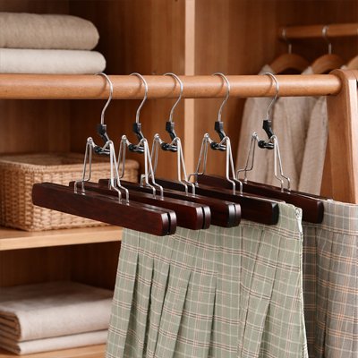 Cintre pantalon​ jupes suspendues