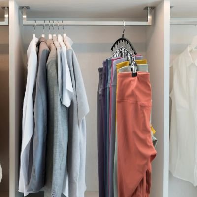 Cintre pour pantalon rangement vertical