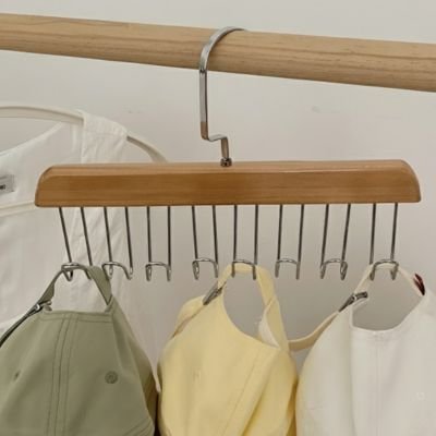 Cintres rangement casquettes