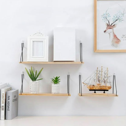 Etagere bois​ décorées