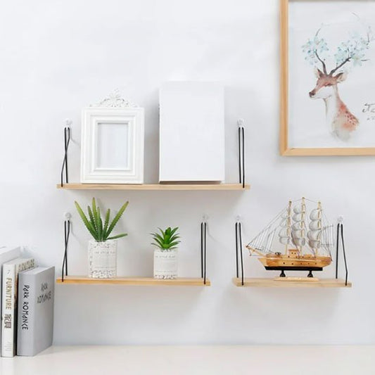 Etagere bois​ décorées