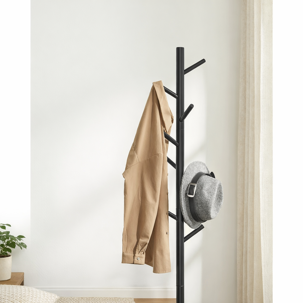 porte manteau bois pied rideau blanc
